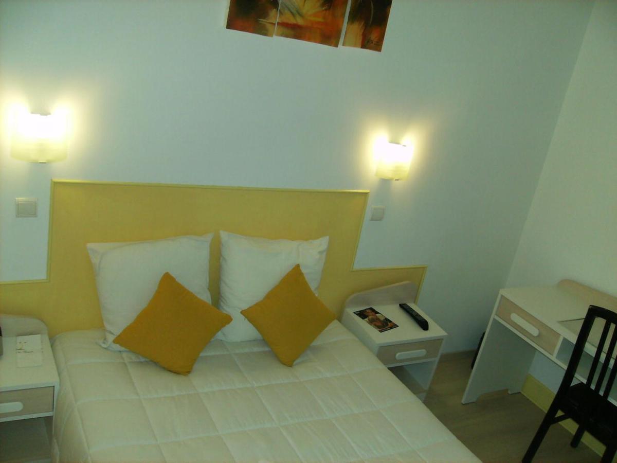 Hotel Pedussaut سان جودُ المظهر الخارجي الصورة